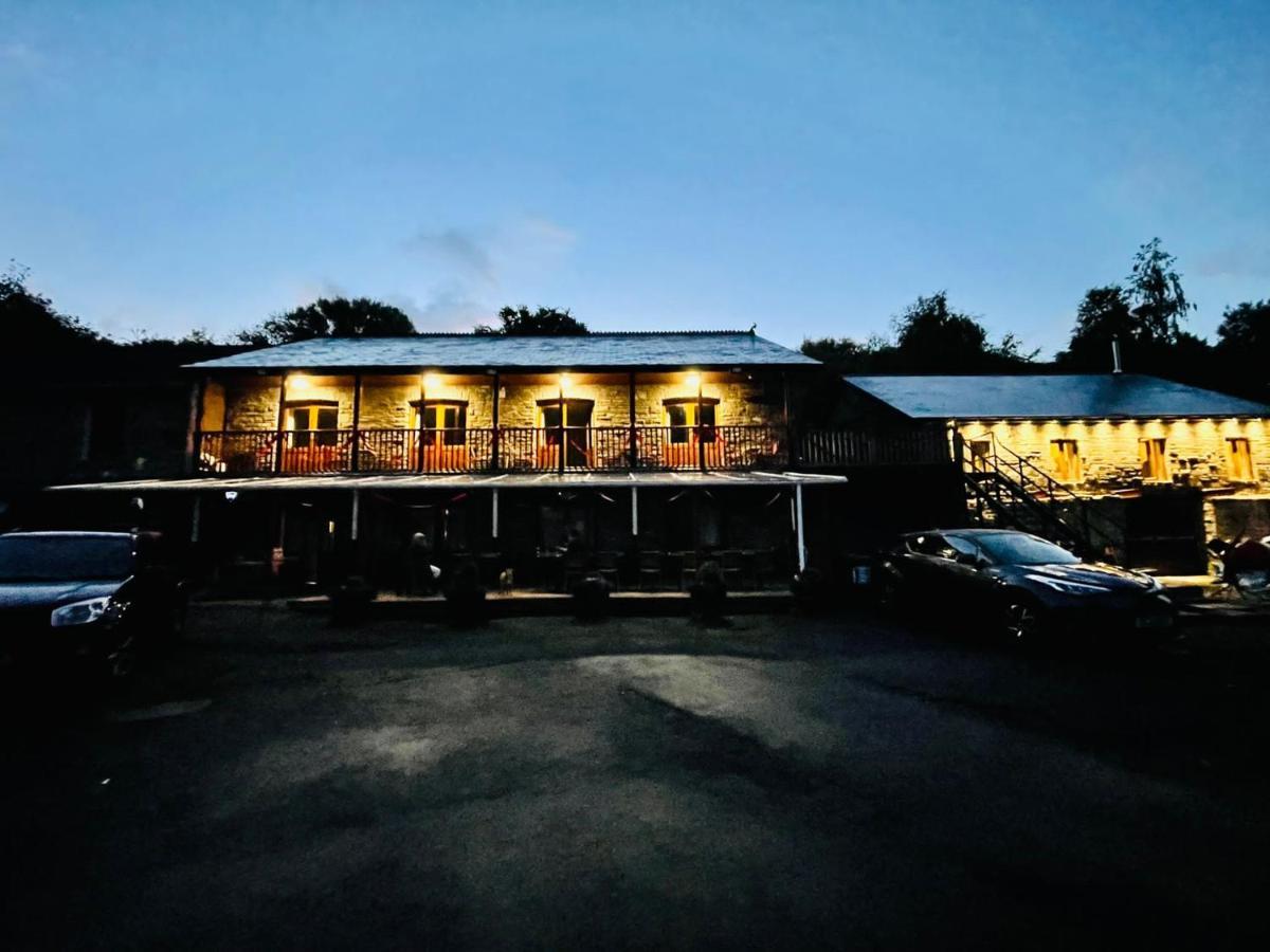 The Falcon Inn Retreat Aberdare Exterior photo