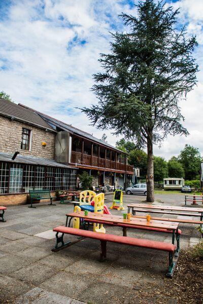The Falcon Inn Retreat Aberdare Exterior photo