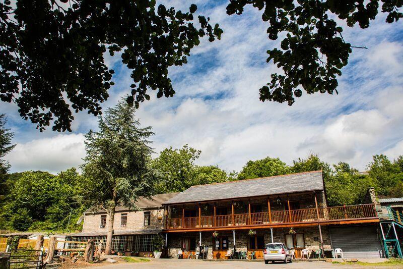 The Falcon Inn Retreat Aberdare Exterior photo