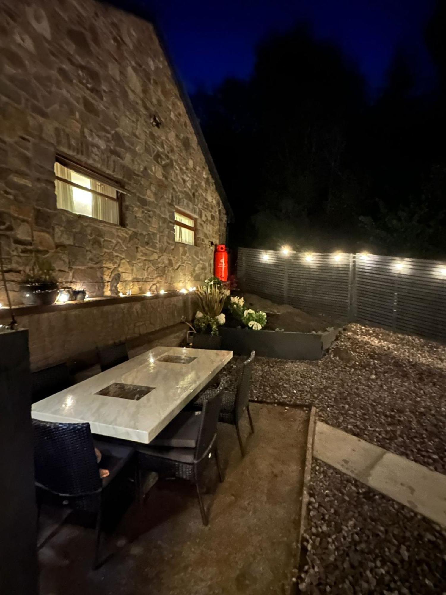The Falcon Inn Retreat Aberdare Exterior photo